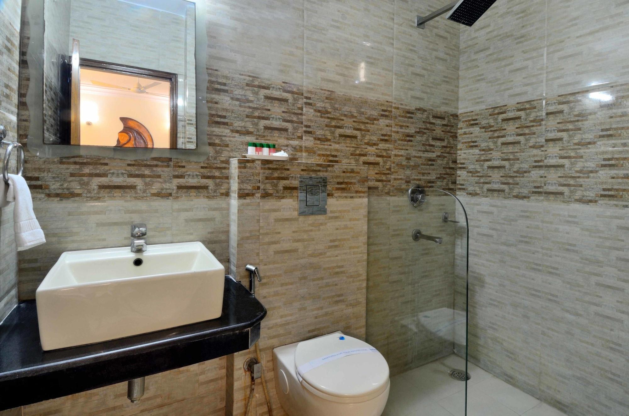 Hotel Pablas International, New Delhi, Near Metro Bagian luar foto