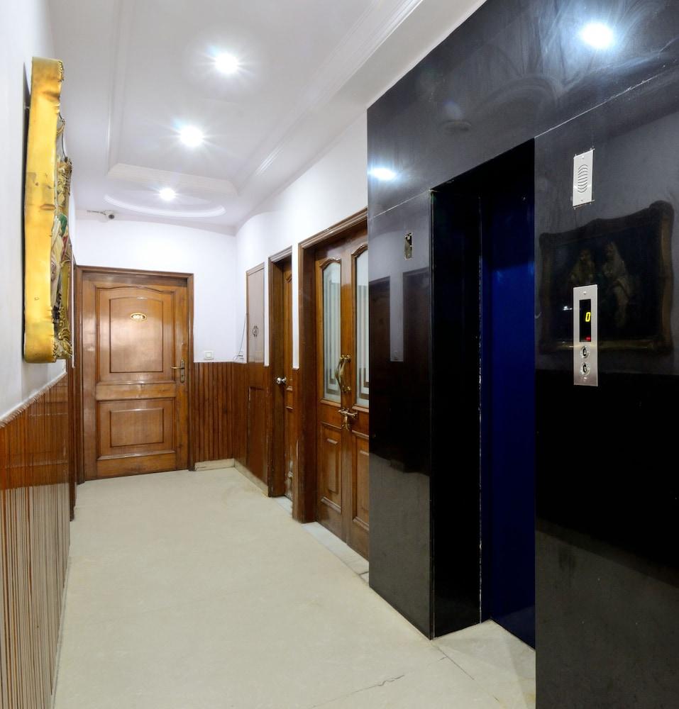 Hotel Pablas International, New Delhi, Near Metro Bagian luar foto