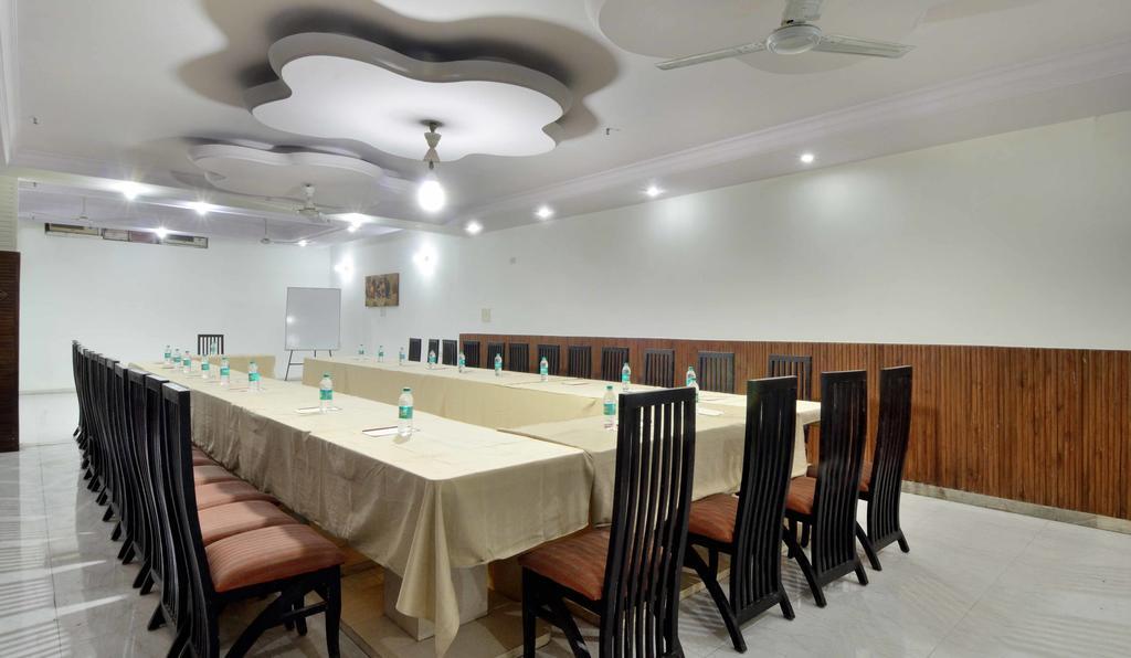 Hotel Pablas International, New Delhi, Near Metro Bagian luar foto