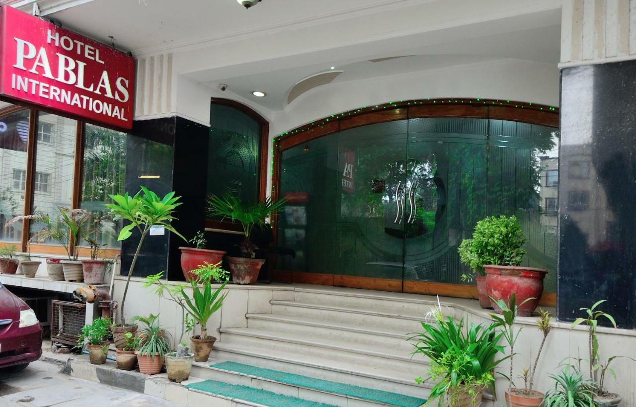 Hotel Pablas International, New Delhi, Near Metro Bagian luar foto