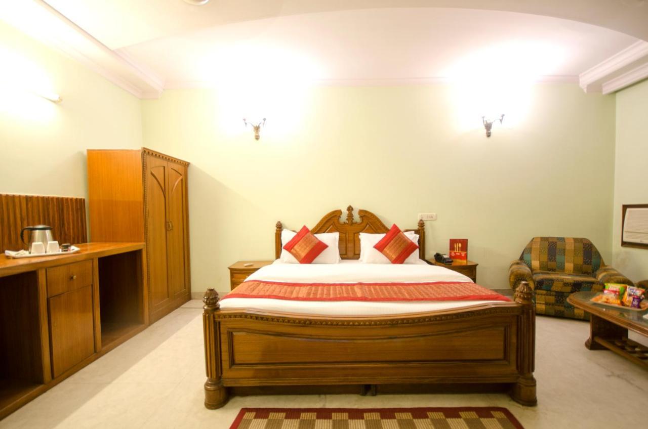 Hotel Pablas International, New Delhi, Near Metro Bagian luar foto