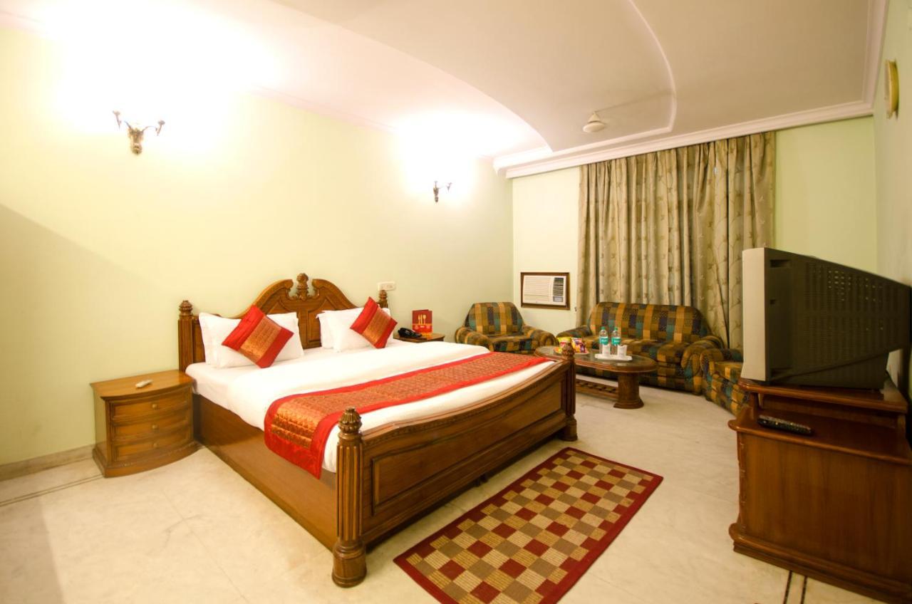 Hotel Pablas International, New Delhi, Near Metro Bagian luar foto